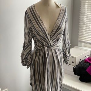 *Brand New* Max Studio summer dress size medium